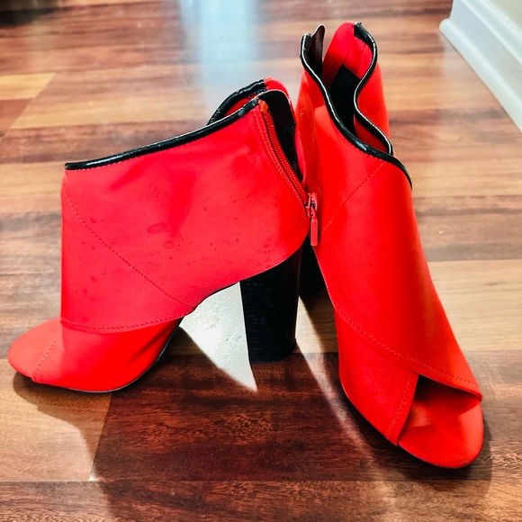 ALDO red heel - Picture 2 of 2